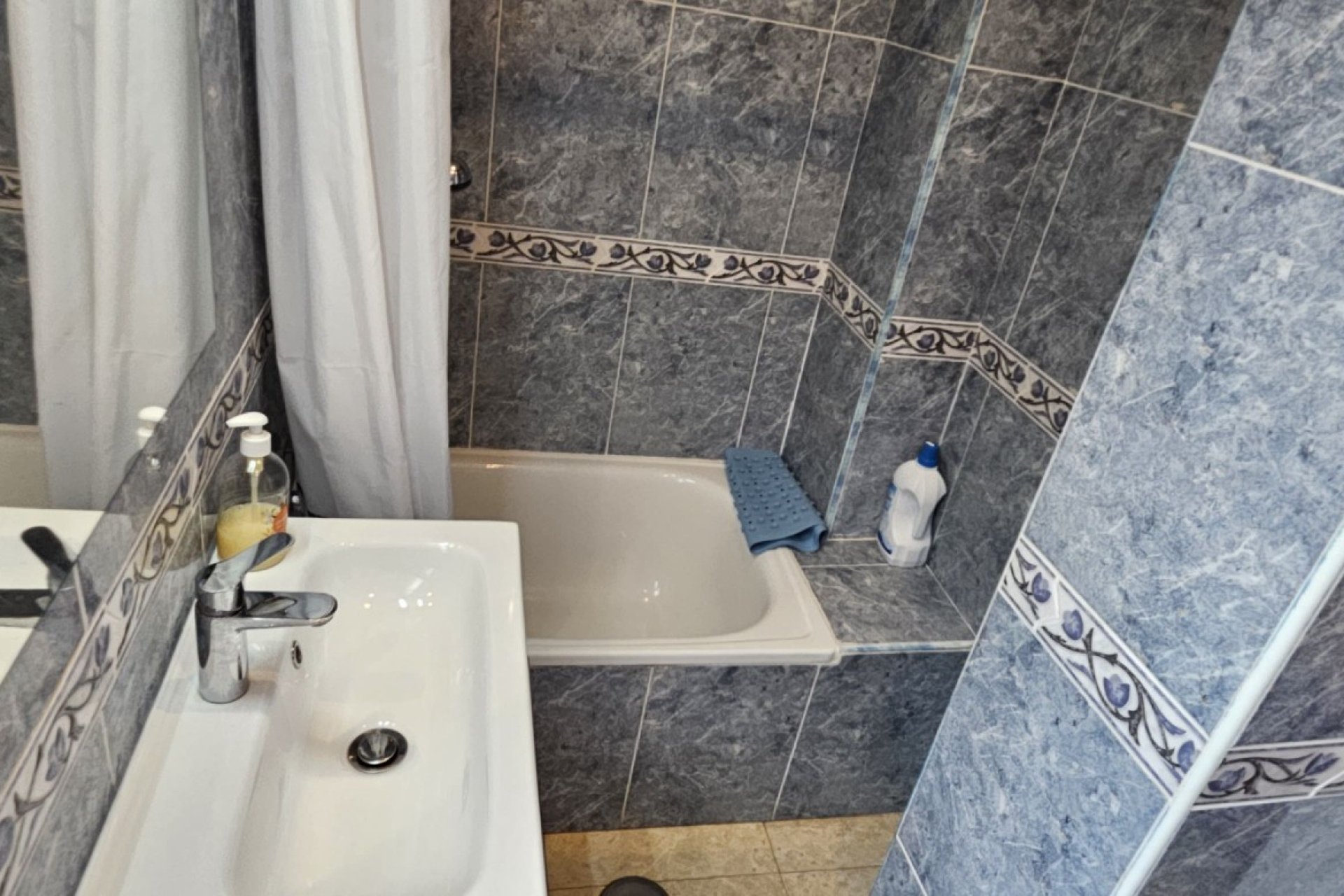 Odsprzedaż - Apartament - Benidorm - Levante