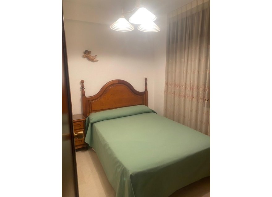 Odsprzedaż - Apartament - Benidorm - Levante