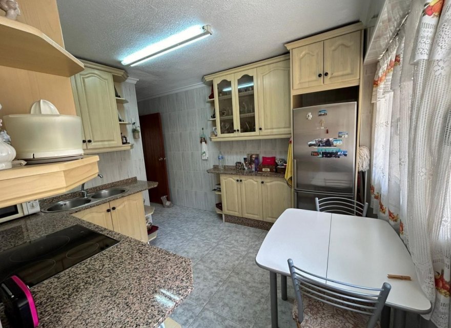 Odsprzedaż - Apartament - Benidorm - Levante