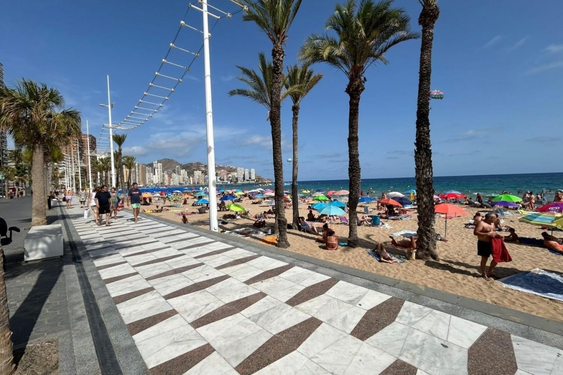 Odsprzedaż - Apartament - Benidorm - Levante