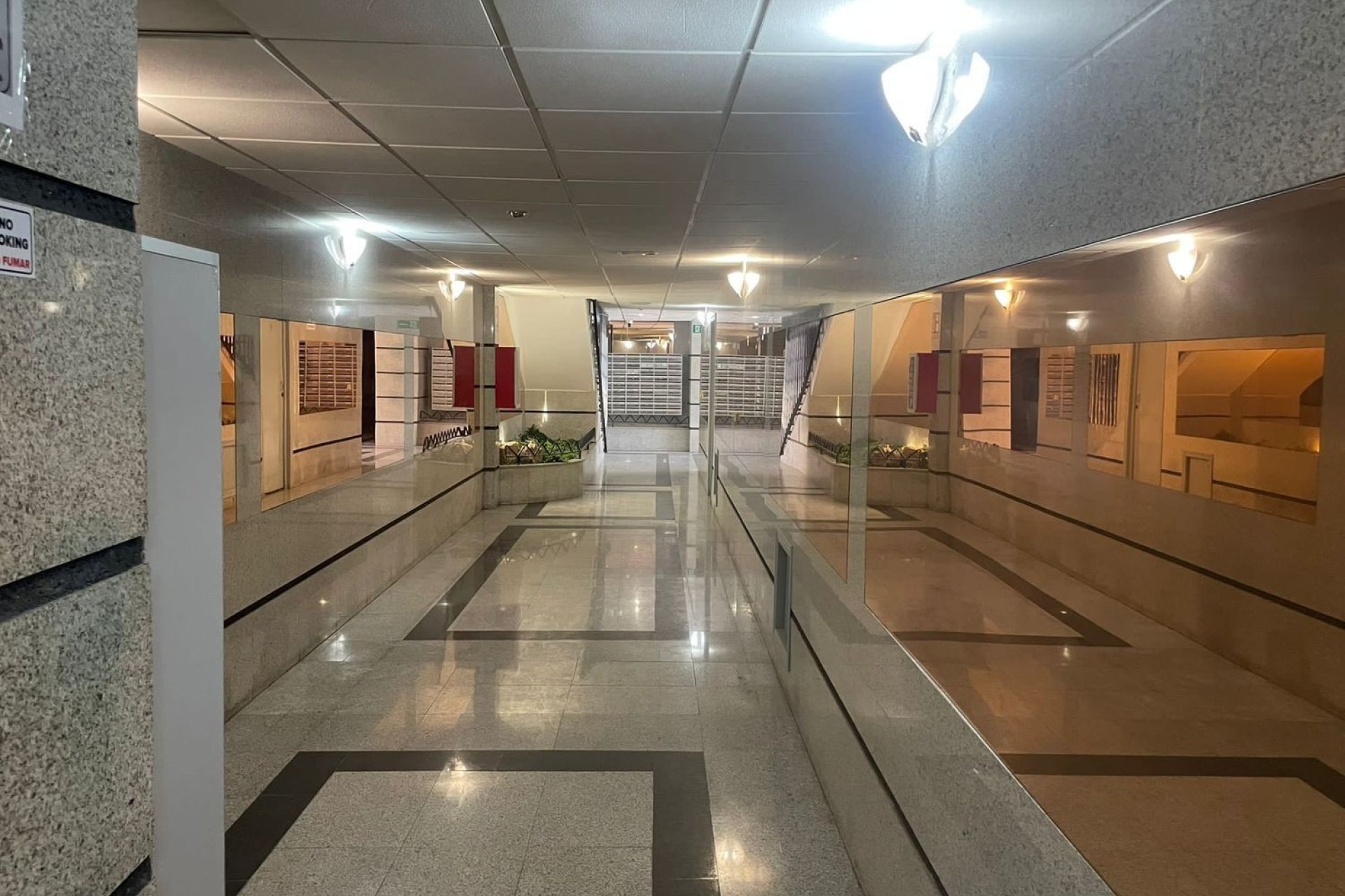 Odsprzedaż - Apartament - Benidorm - Playa de Levante