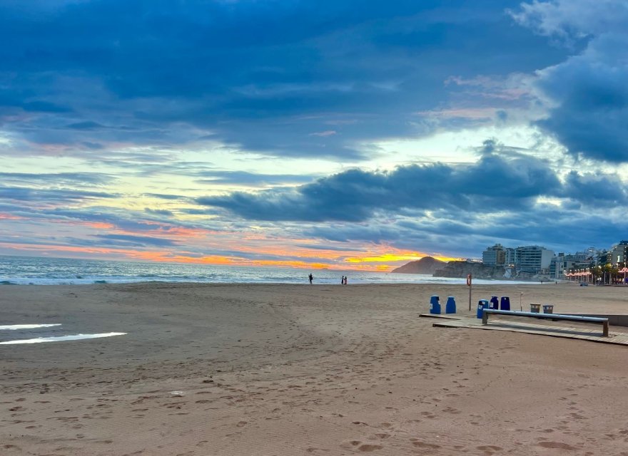 Odsprzedaż - Apartament - Benidorm - Playa de Levante
