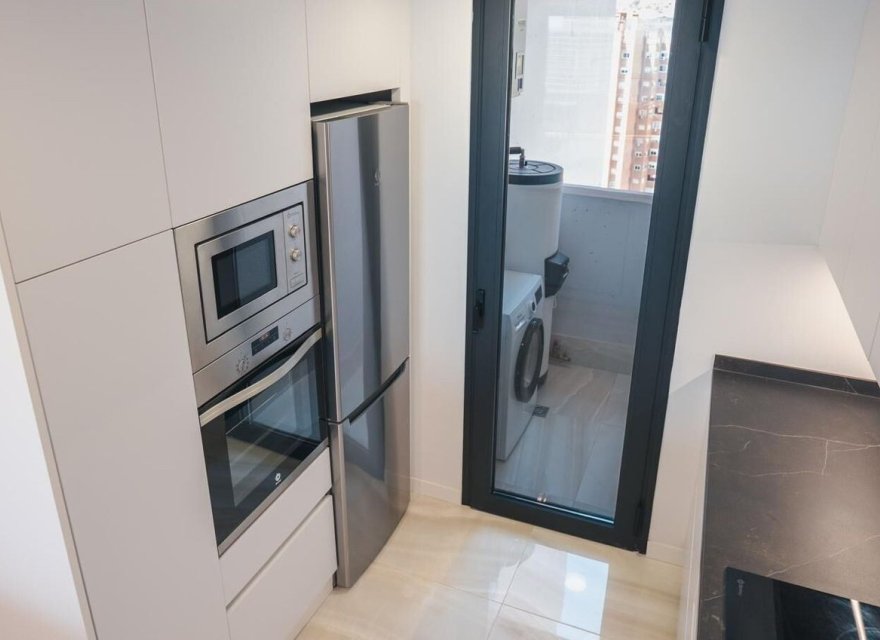 Odsprzedaż - Apartament - Benidorm - Playa de Poniente
