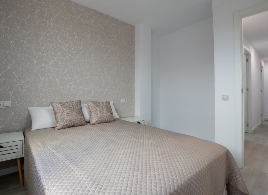 Odsprzedaż - Apartament - Benidorm - Playa Poniente