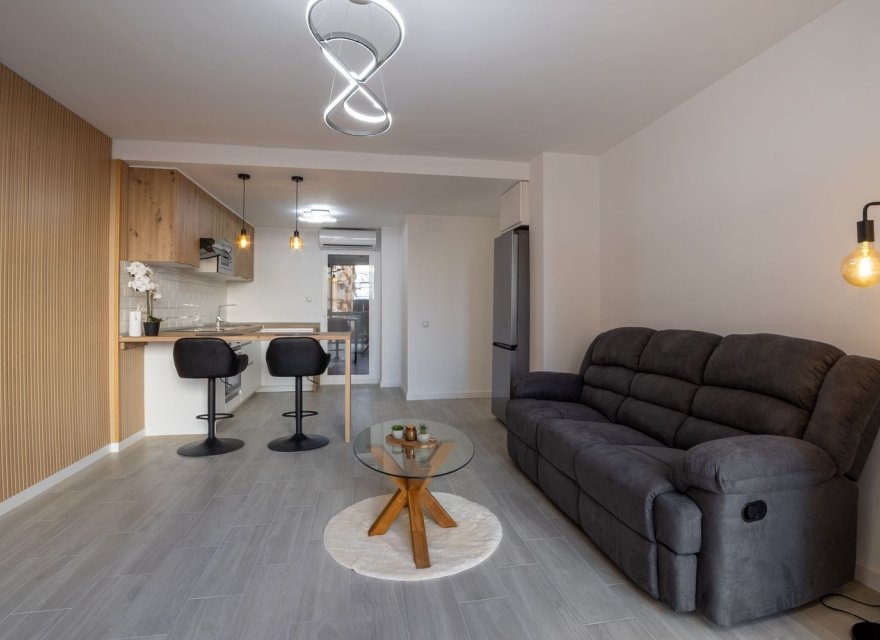 Odsprzedaż - Apartament - Benidorm - Playa Poniente