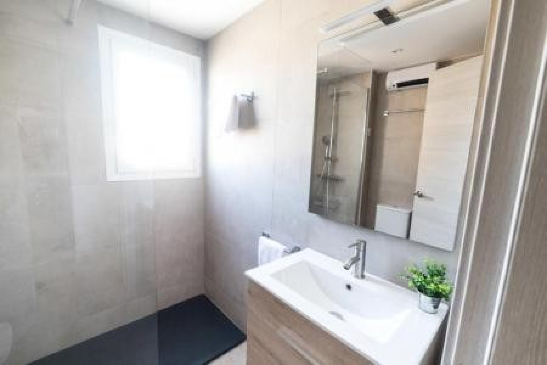 Odsprzedaż - Apartament - Benidorm - Rincón de Loix