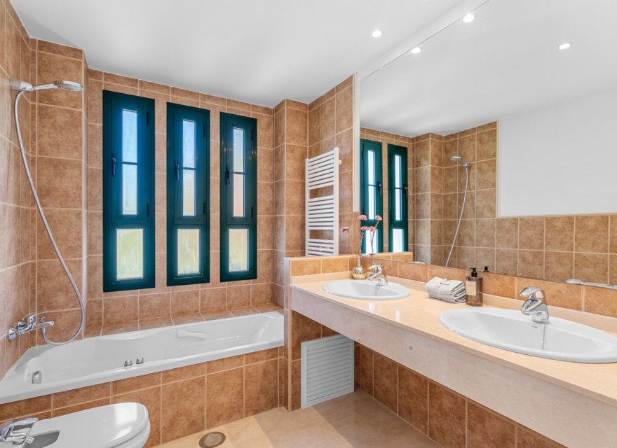 Odsprzedaż - Apartament - Benidorm - Sierra Cortina