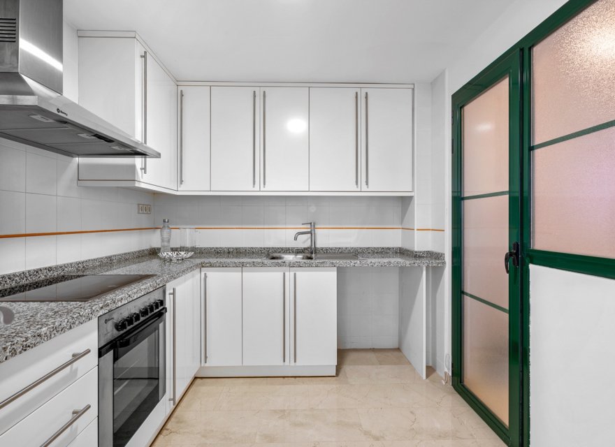 Odsprzedaż - Apartament - Benidorm - Sierra Cortina