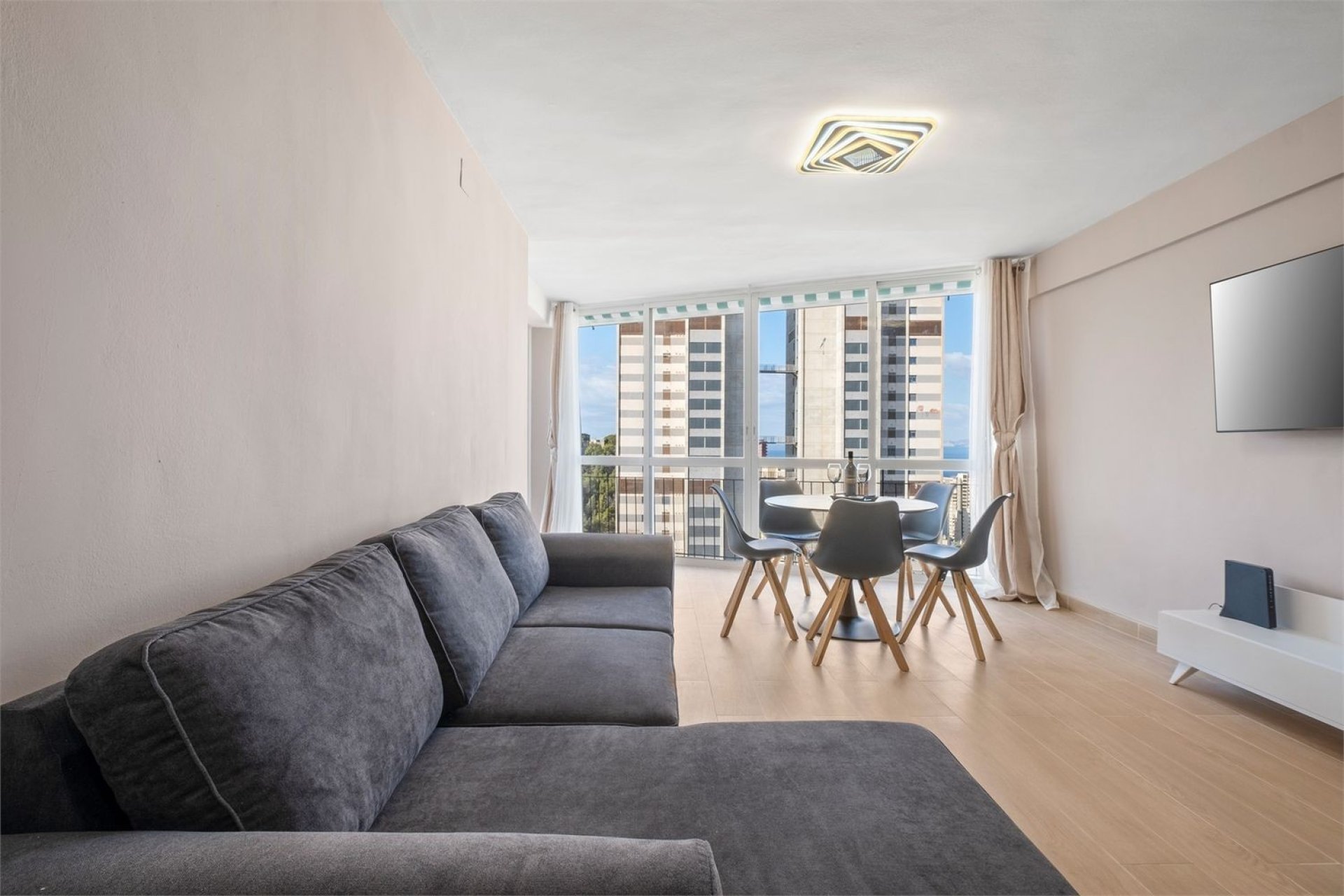 Odsprzedaż - Apartament - Benidorm - Zona Sierra Helada