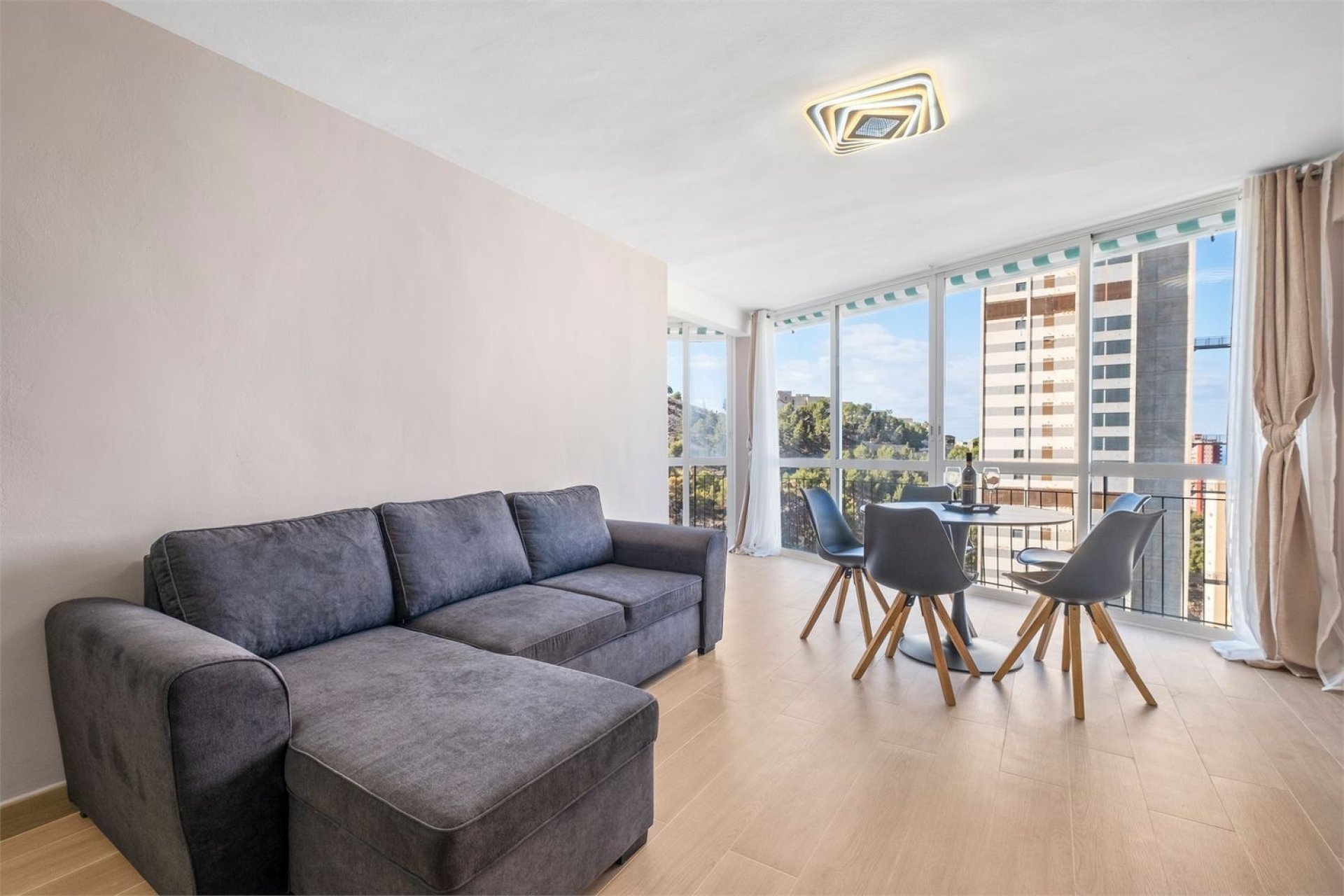 Odsprzedaż - Apartament - Benidorm - Zona Sierra Helada