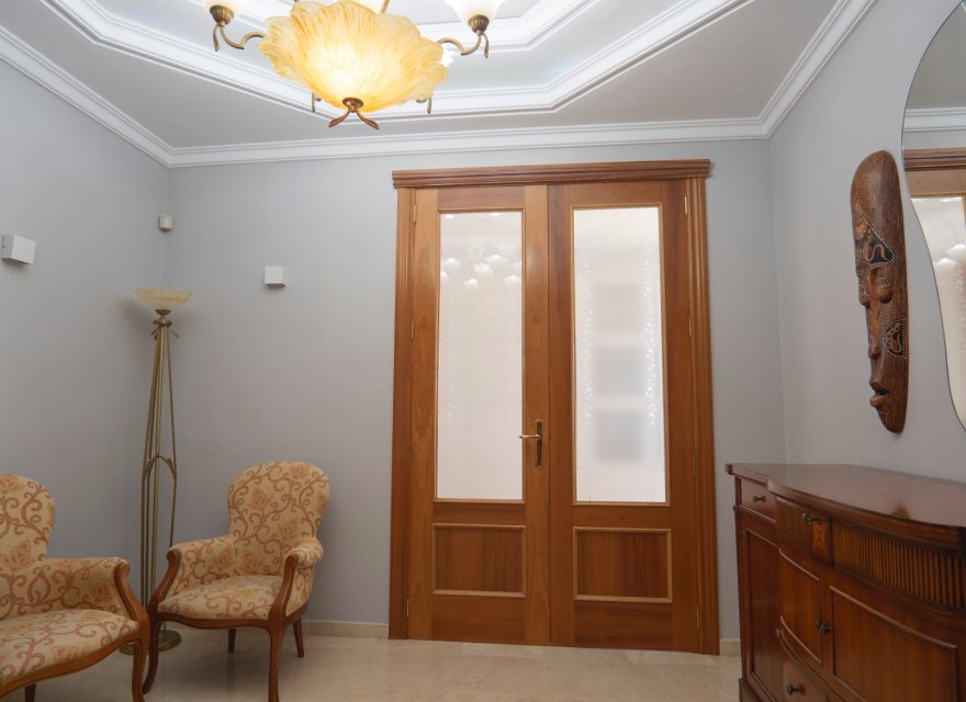 Odsprzedaż - Apartament - Benidorm