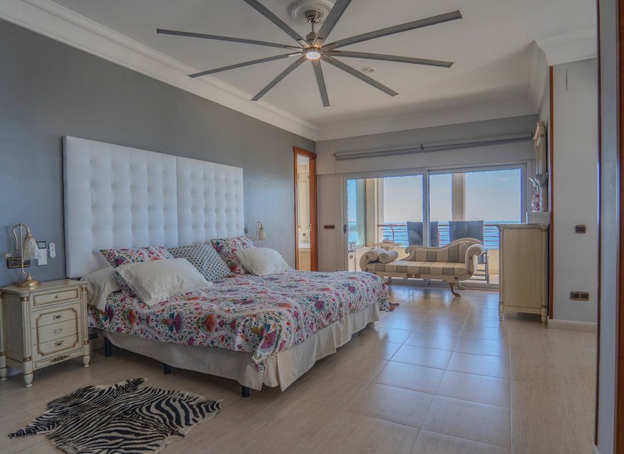 Odsprzedaż - Apartament - Benidorm