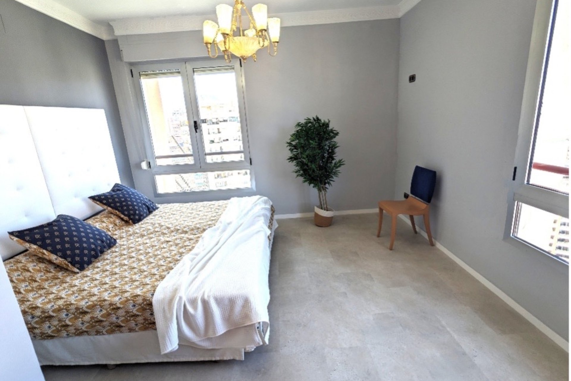 Odsprzedaż - Apartament - Benidorm