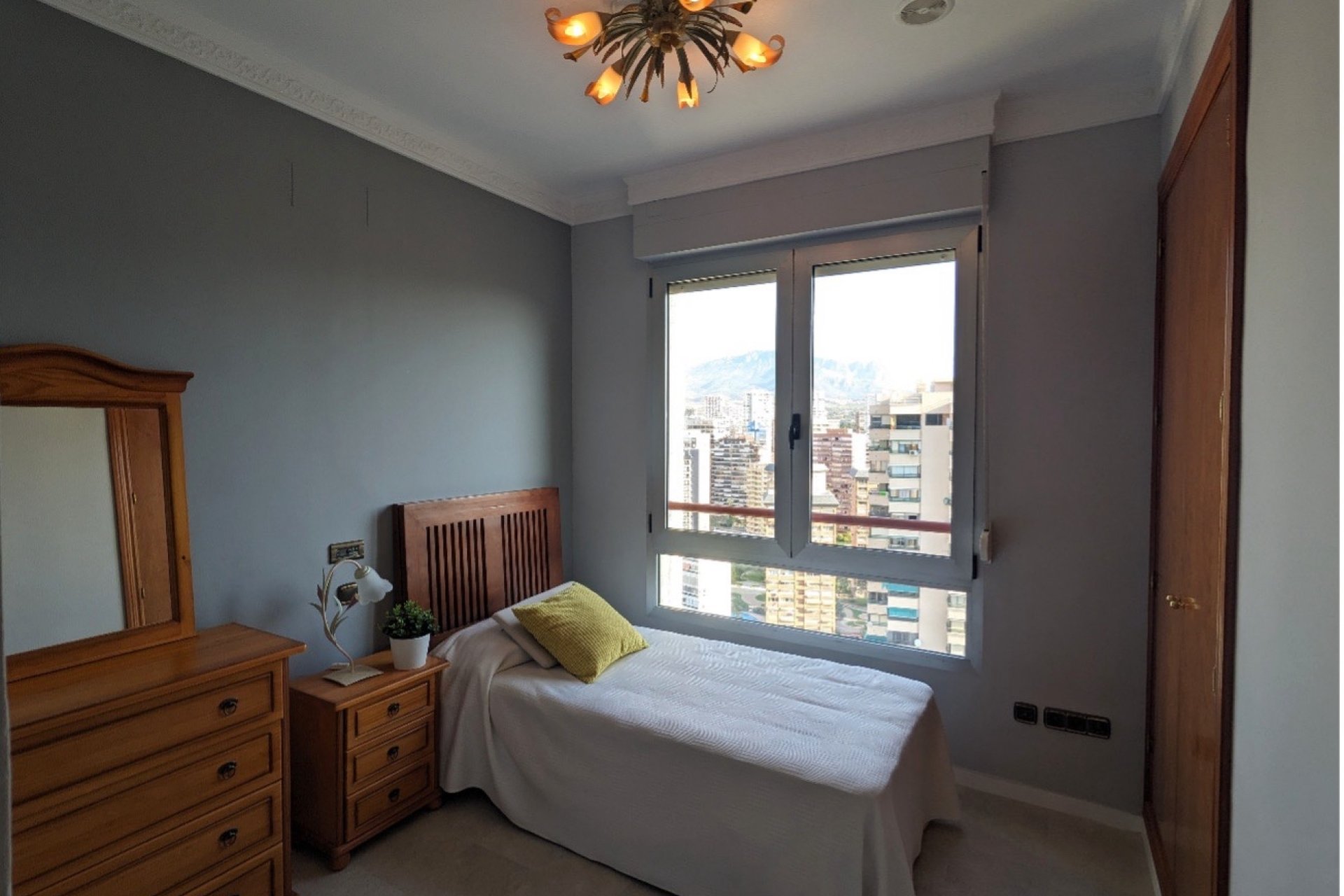 Odsprzedaż - Apartament - Benidorm