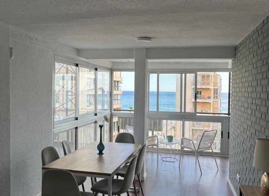 Odsprzedaż - Apartament - Benidorm