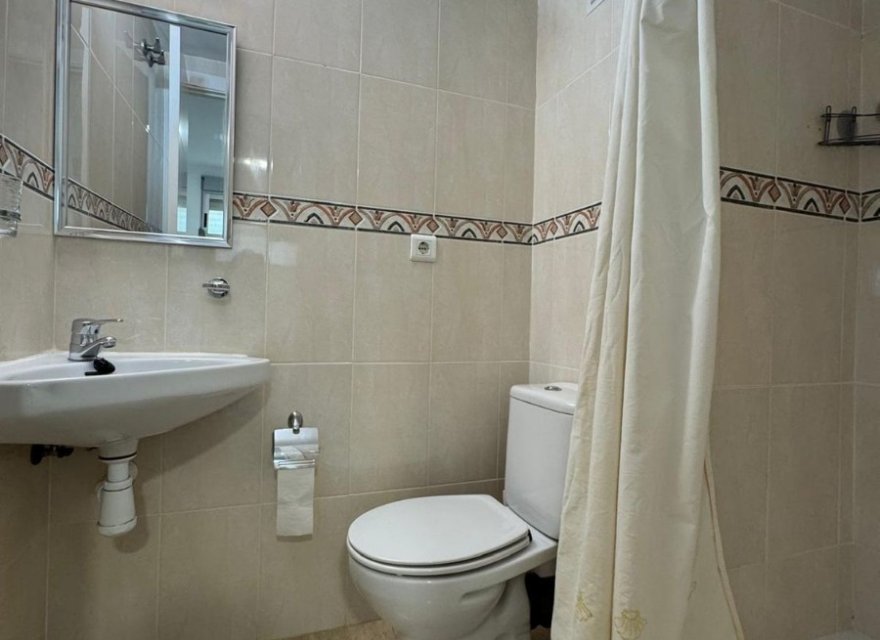 Odsprzedaż - Apartament - Benidorm