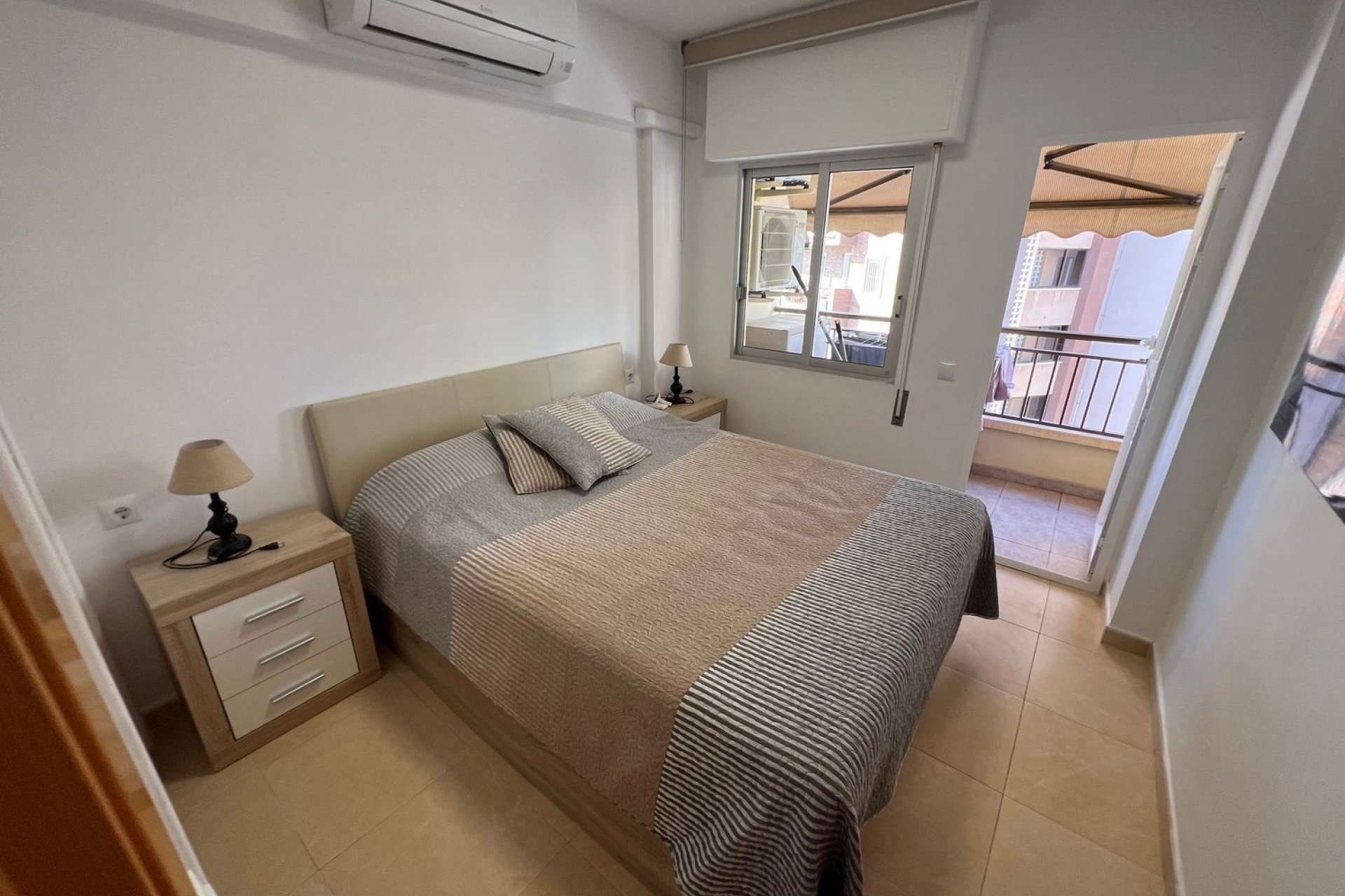 Odsprzedaż - Apartament - Benidorm