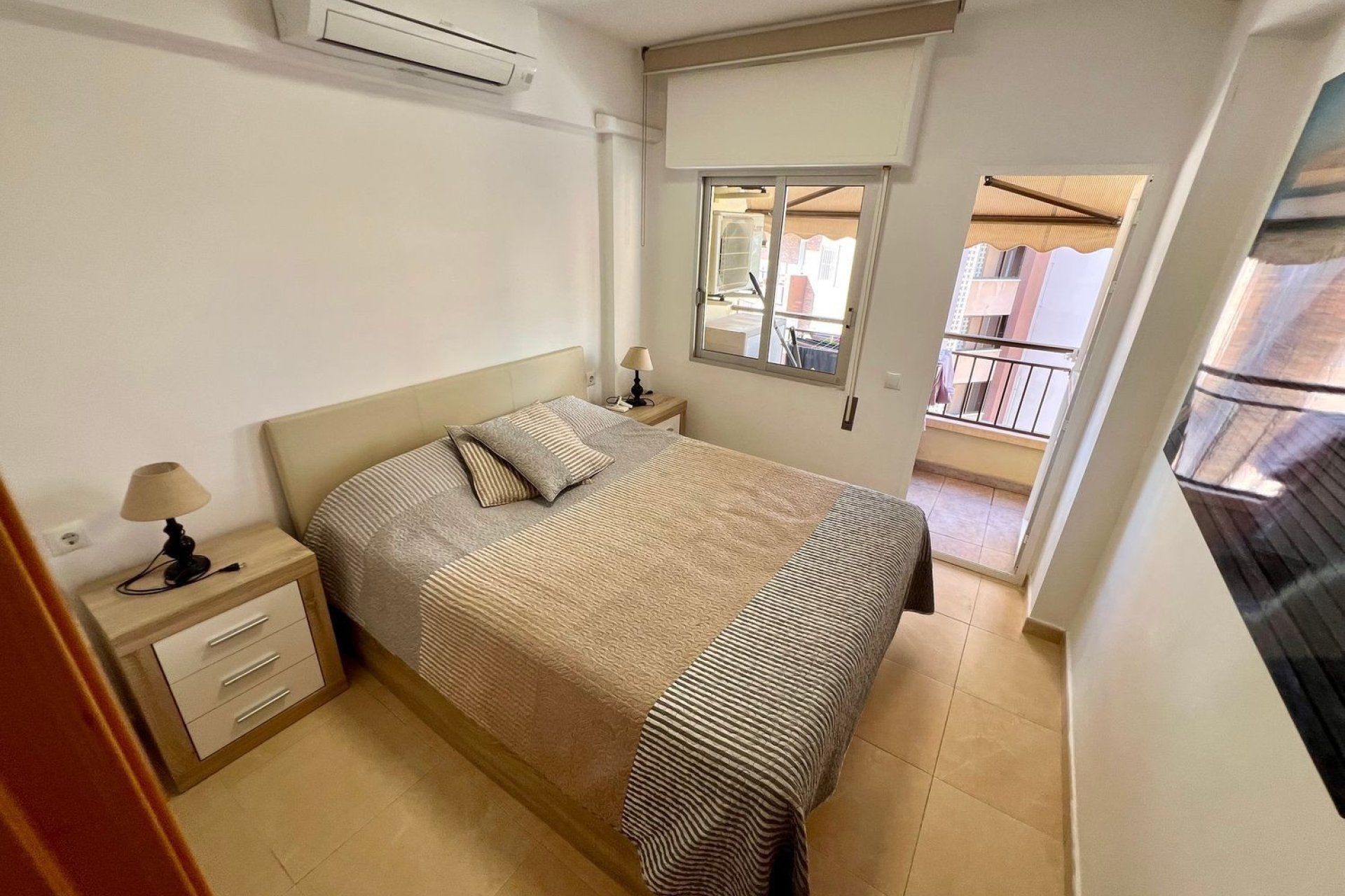 Odsprzedaż - Apartament - Benidorm
