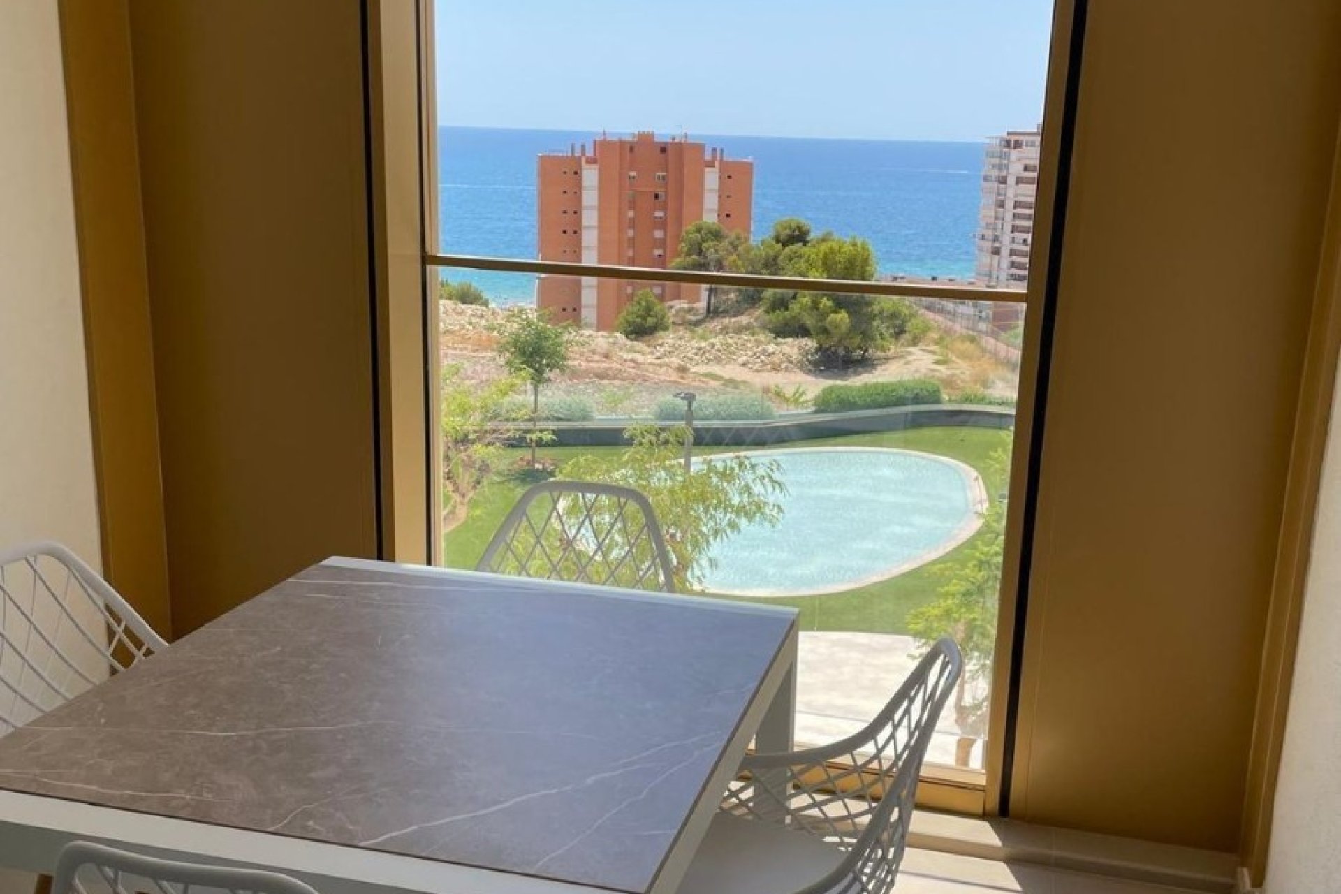 Odsprzedaż - Apartament - Benidorm