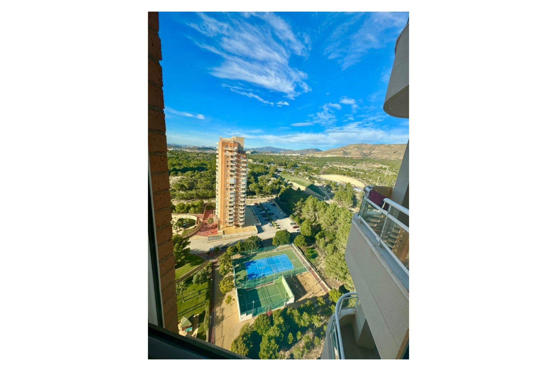 Odsprzedaż - Apartament - Benidorm