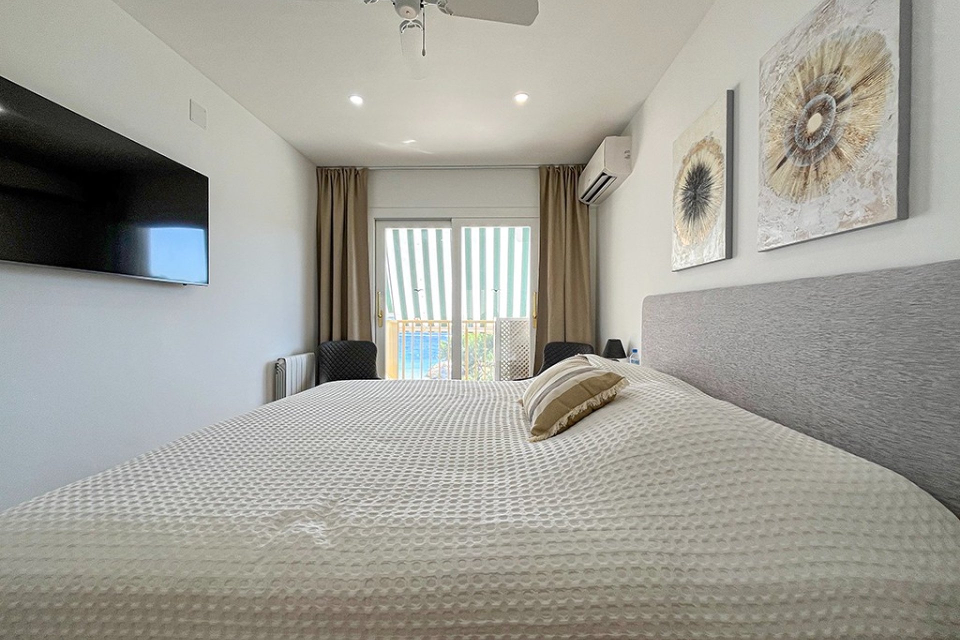 Odsprzedaż - Apartament - Cala Viñes