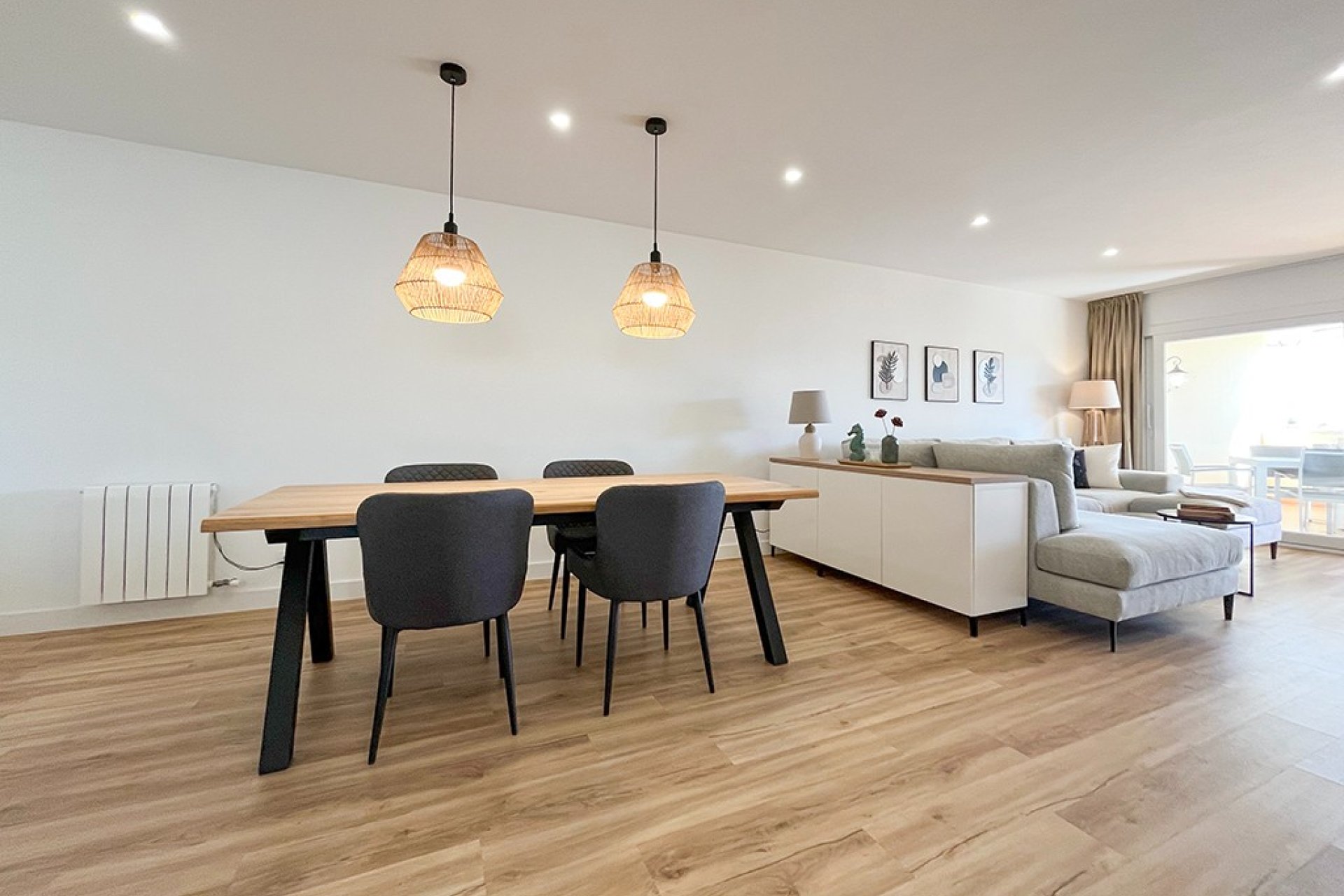 Odsprzedaż - Apartament - Cala Viñes