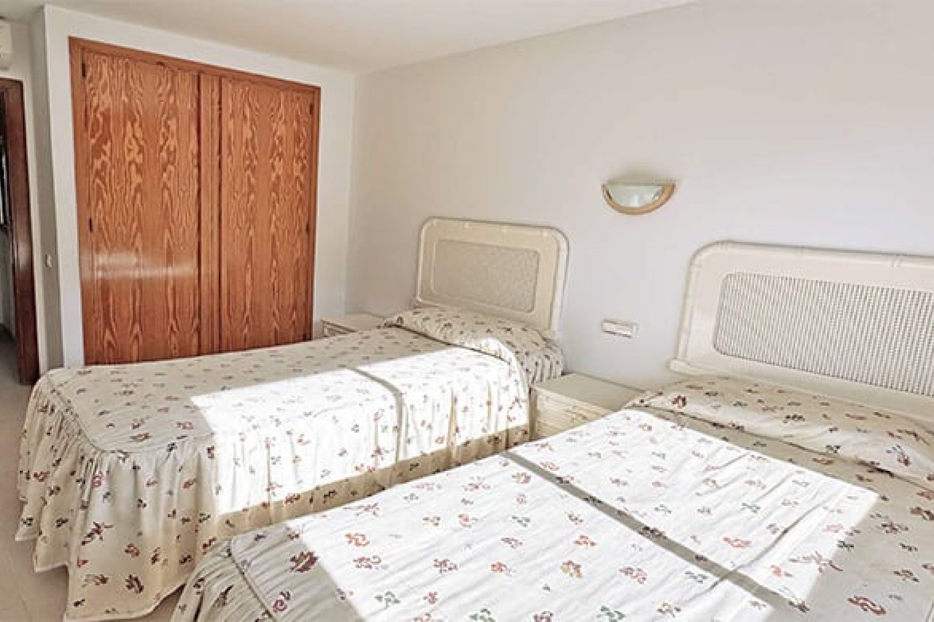 Odsprzedaż - Apartament - Cala Viñes