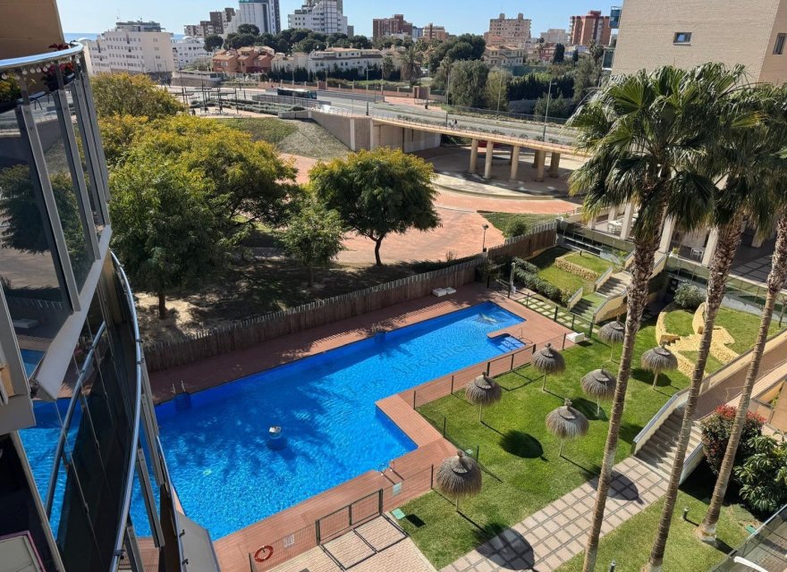 Odsprzedaż - Apartament - El Campello - Campello Playa