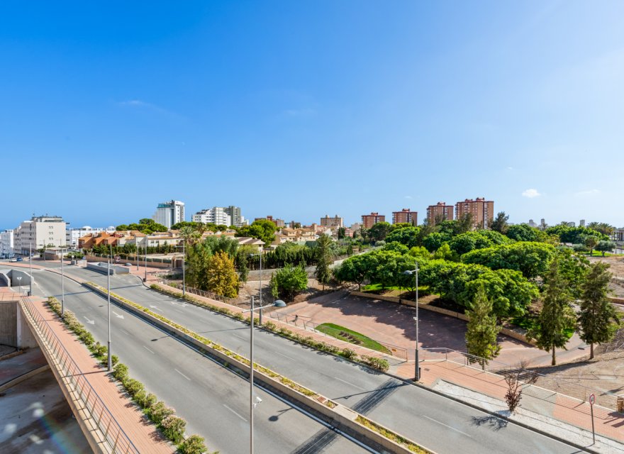 Odsprzedaż - Apartament - El Campello - El Amerador