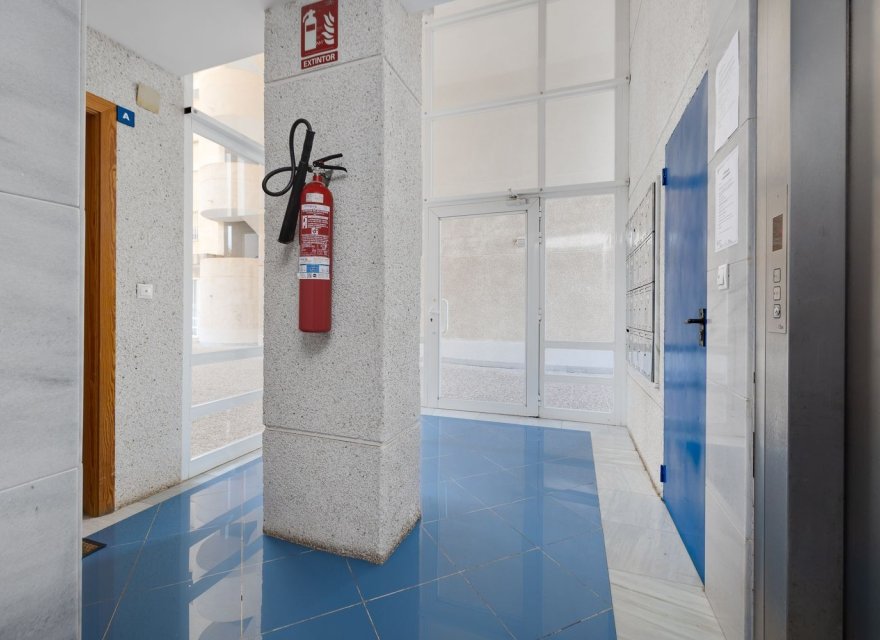 Odsprzedaż - Apartament - El Campello - Playa Muchavista