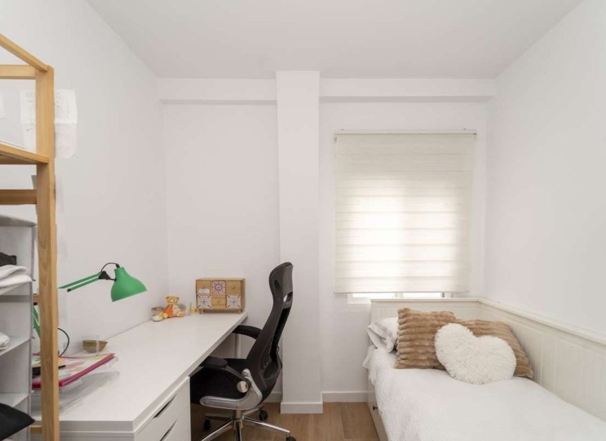 Odsprzedaż - Apartament - El Campello - Playa Muchavista