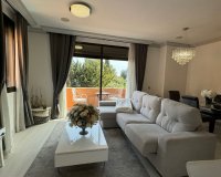 Odsprzedaż - Apartament - El Paraiso - Costa del Sol