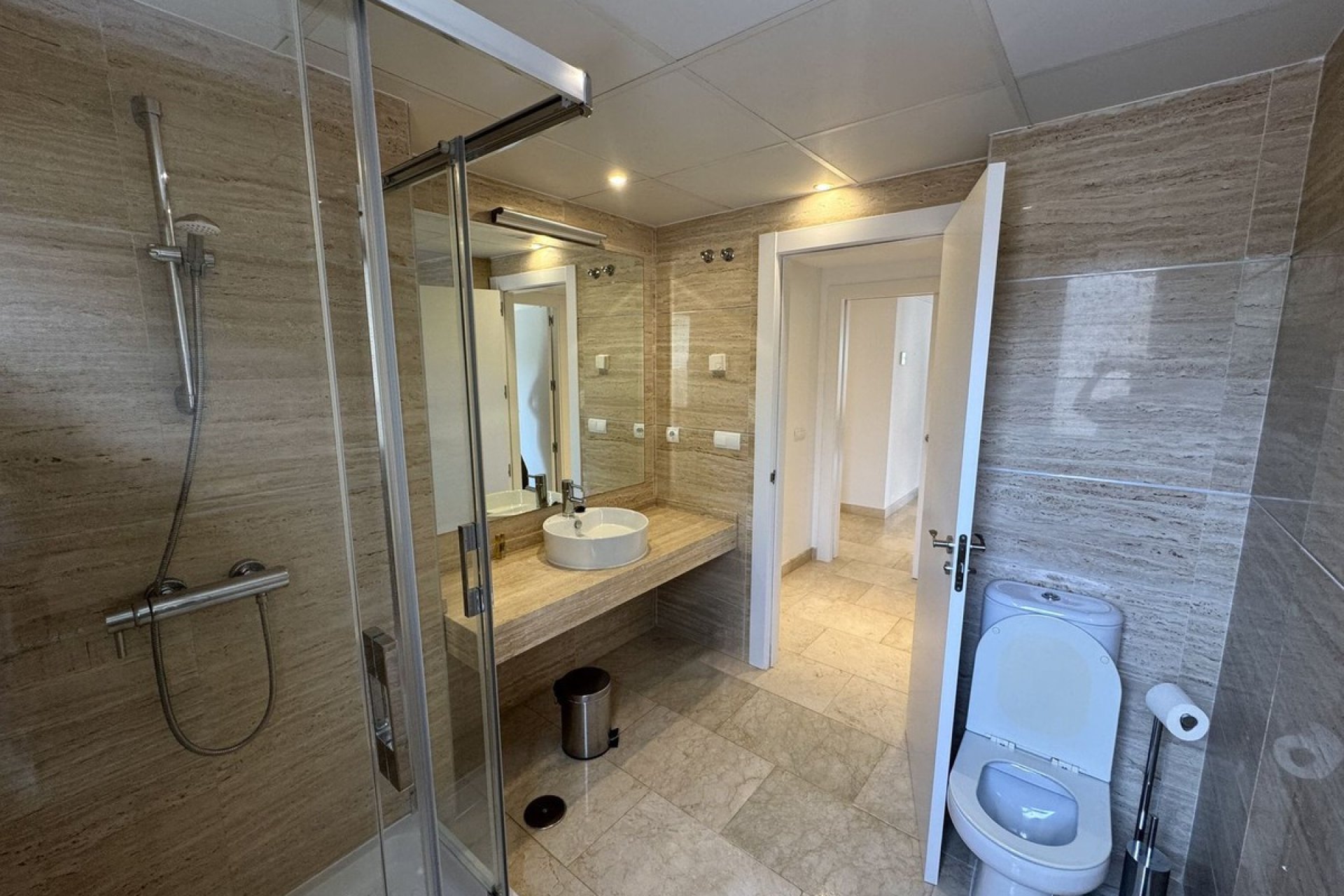 Odsprzedaż - Apartament - Еstepona - Costa del Sol