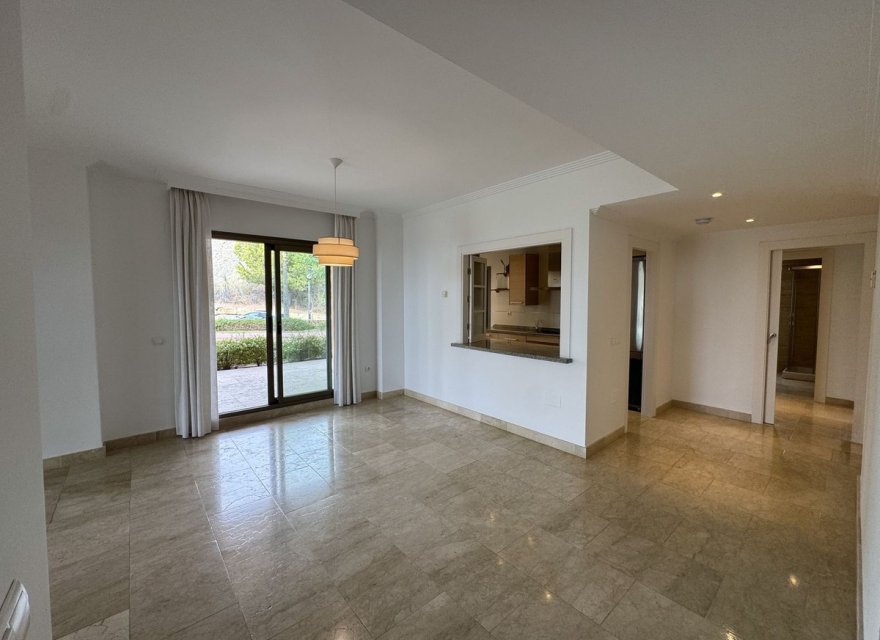 Odsprzedaż - Apartament - Еstepona - Costa del Sol