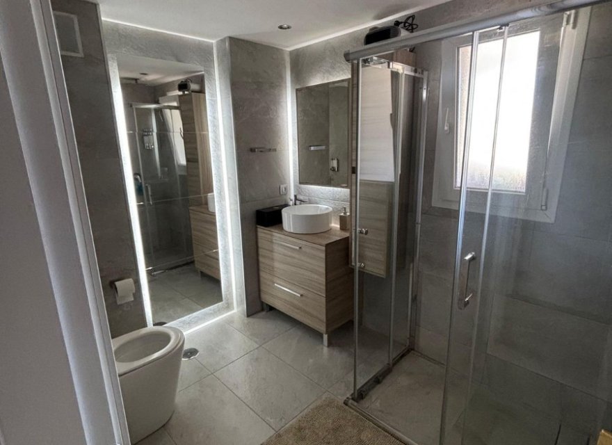 Odsprzedaż - Apartament - Еstepona - Costa del Sol