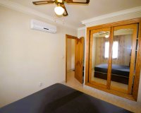 Odsprzedaż - Apartament - Guardamar del Segura - Campomar