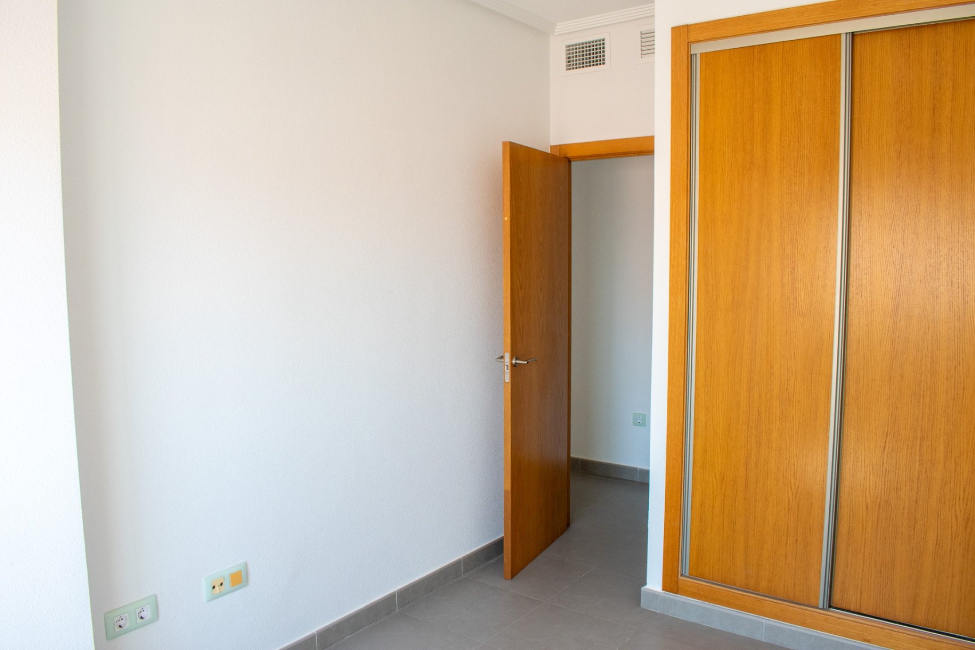 Odsprzedaż - Apartament - Guardamar del Segura - Center