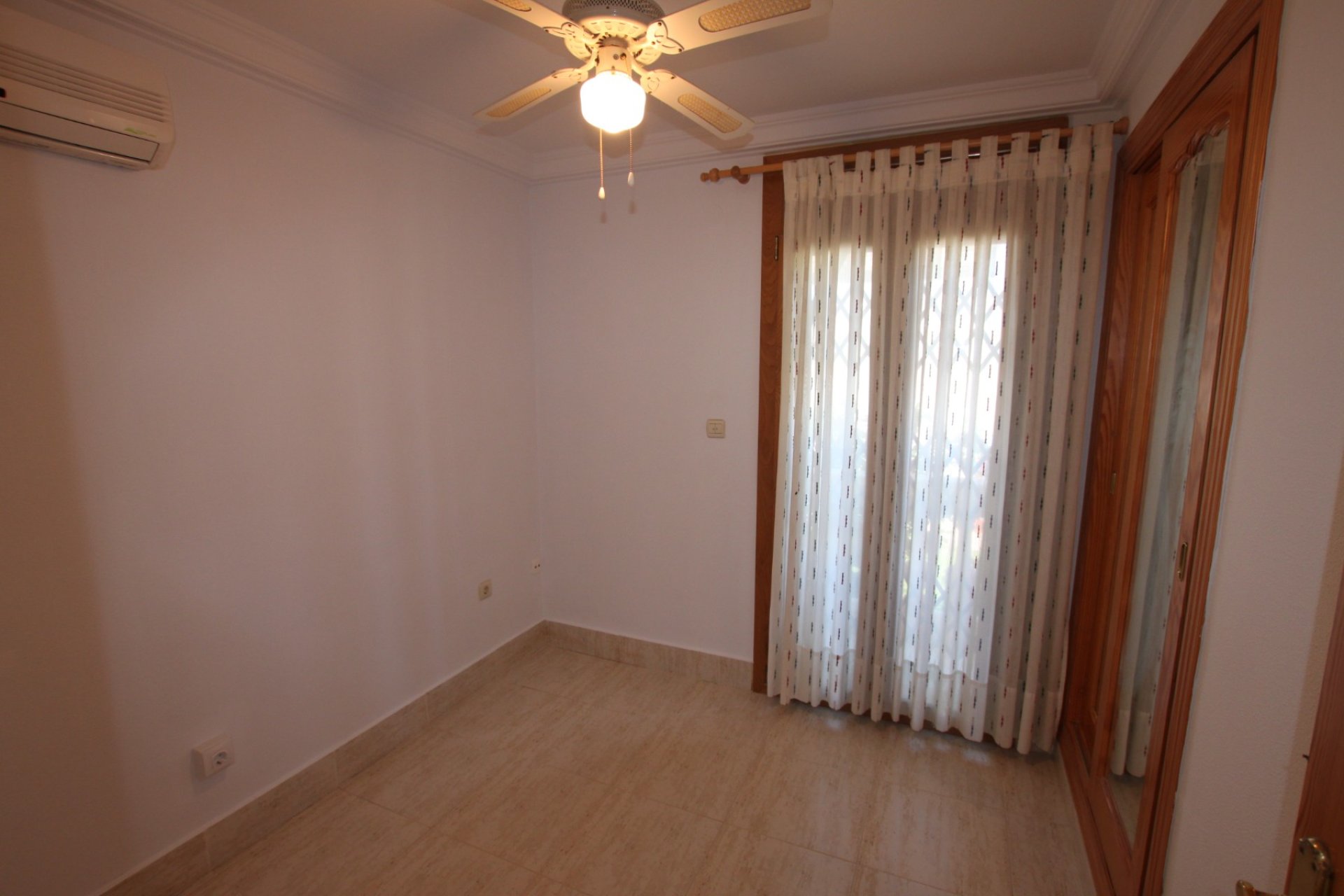 Odsprzedaż - Apartament - Guardamar del Segura - El Moncayo