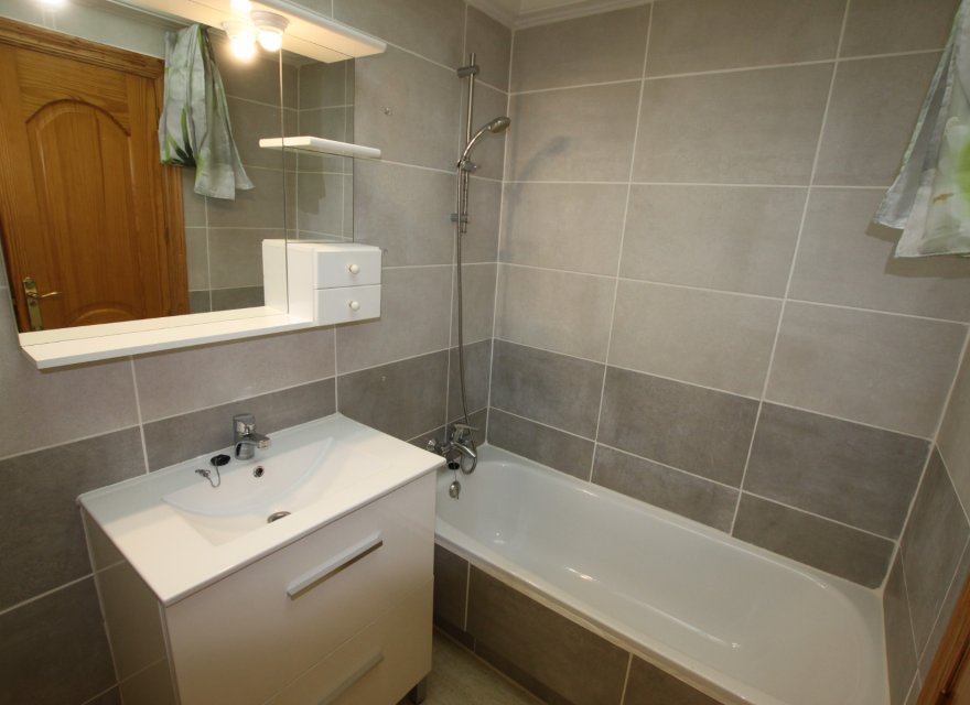 Odsprzedaż - Apartament - Guardamar del Segura - El Moncayo