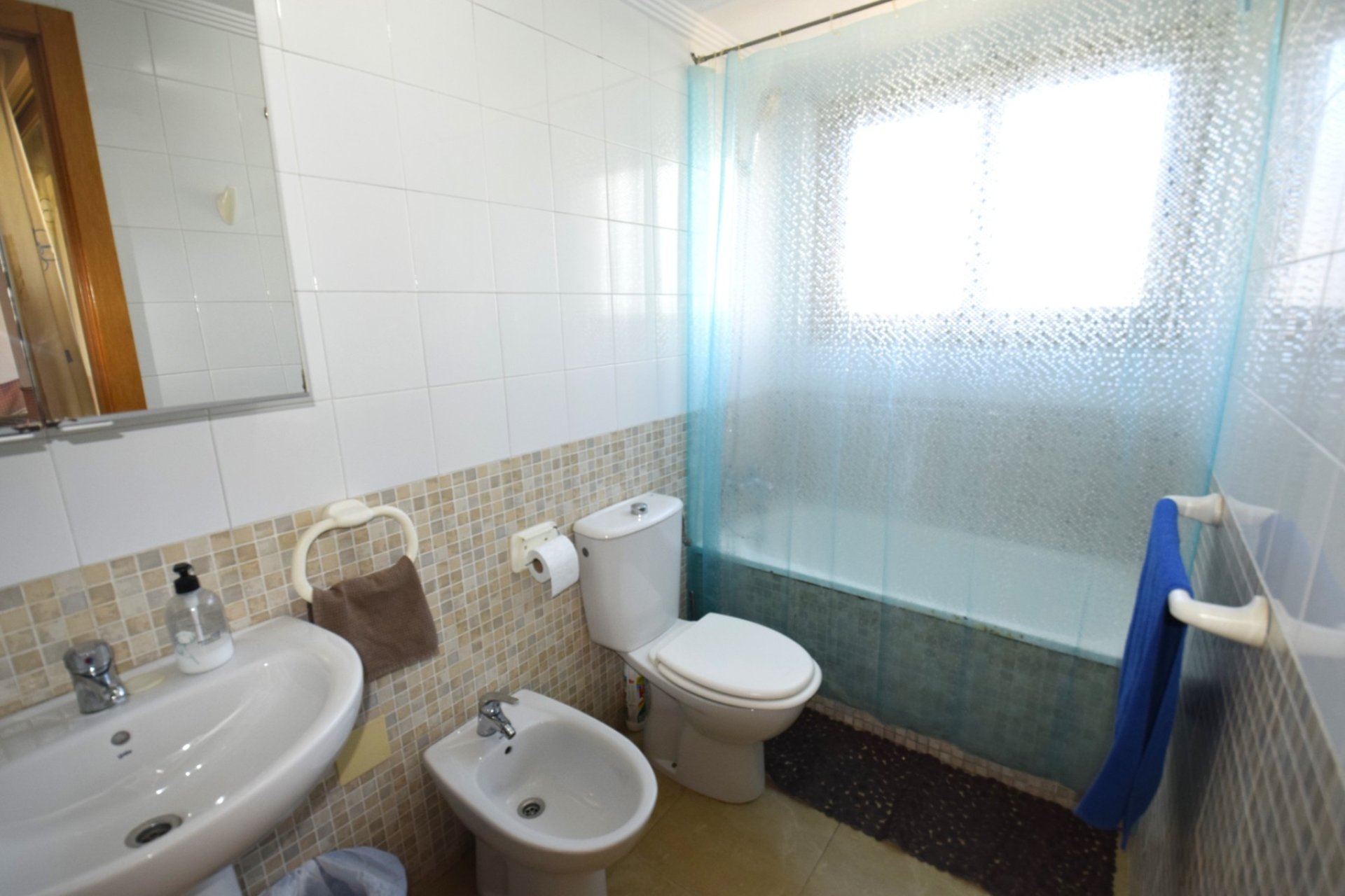 Odsprzedaż - Apartament - Guardamar del Segura - Plaza Porticada