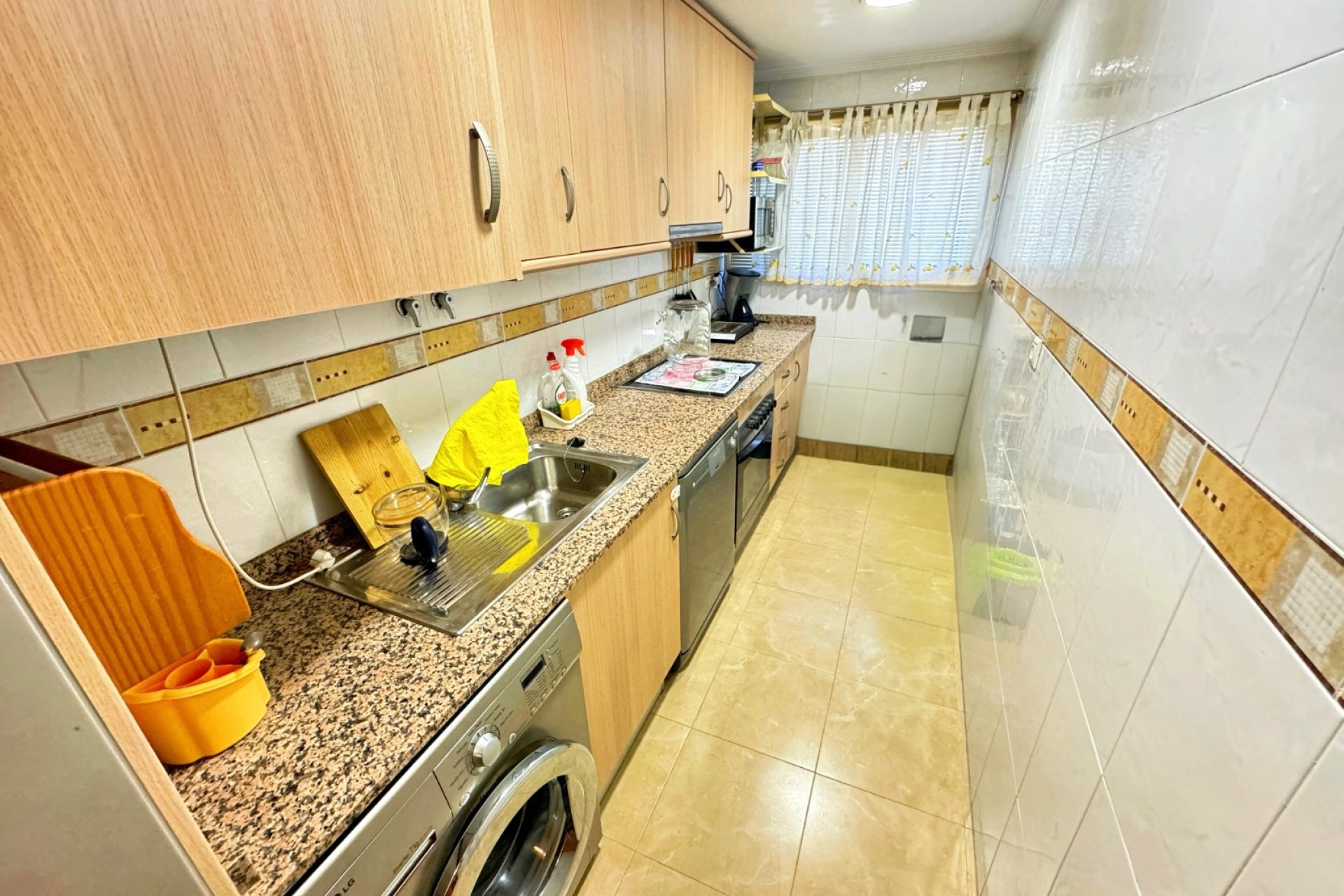 Odsprzedaż - Apartament - Guardamar del Segura - Plaza Porticada