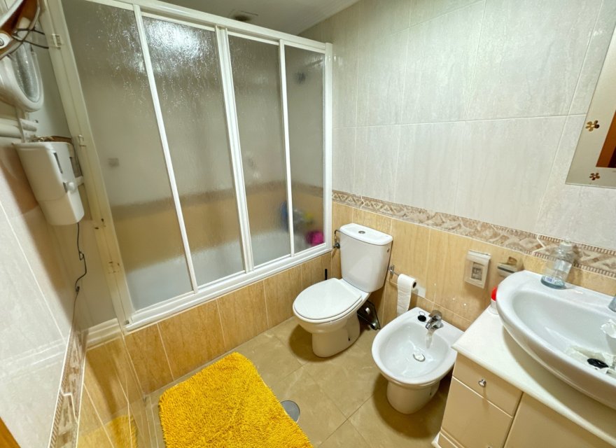 Odsprzedaż - Apartament - Guardamar del Segura - Plaza Porticada