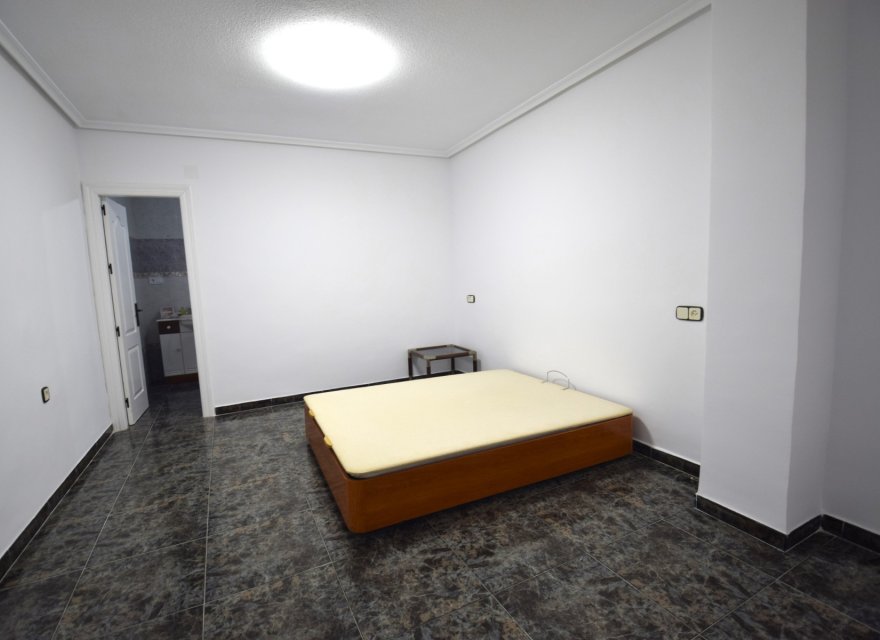 Odsprzedaż - Apartament - Guardamar del Segura - Pueblo