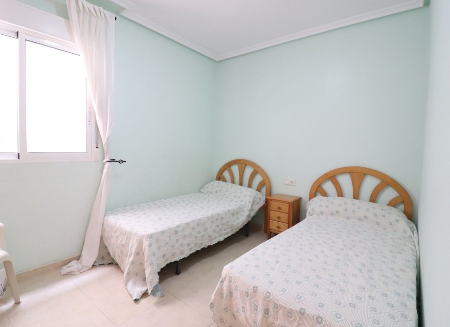 Odsprzedaż - Apartament - Guardamar del Segura - Puerto Deportivo