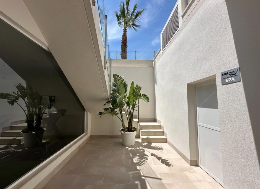 Odsprzedaż - Apartament - Guardamar del Segura - Puerto