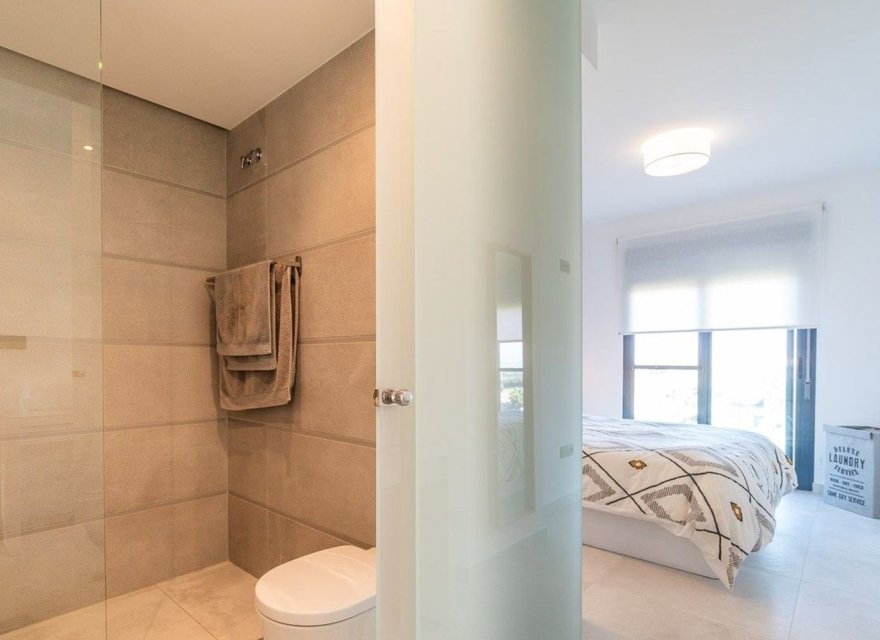 Odsprzedaż - Apartament - Guardamar del Segura - Puerto