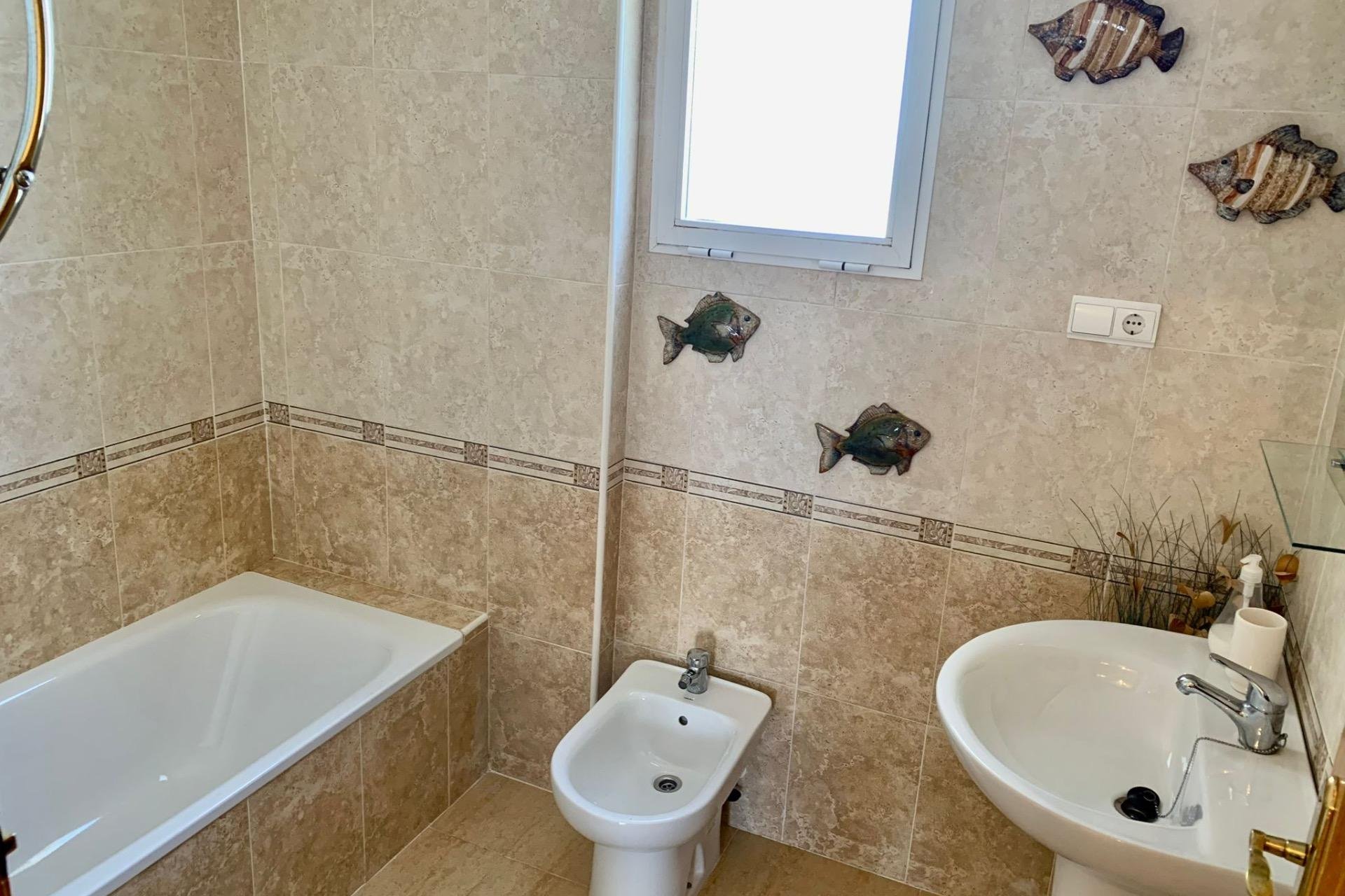 Odsprzedaż - Apartament - Guardamar del Segura - Puerto