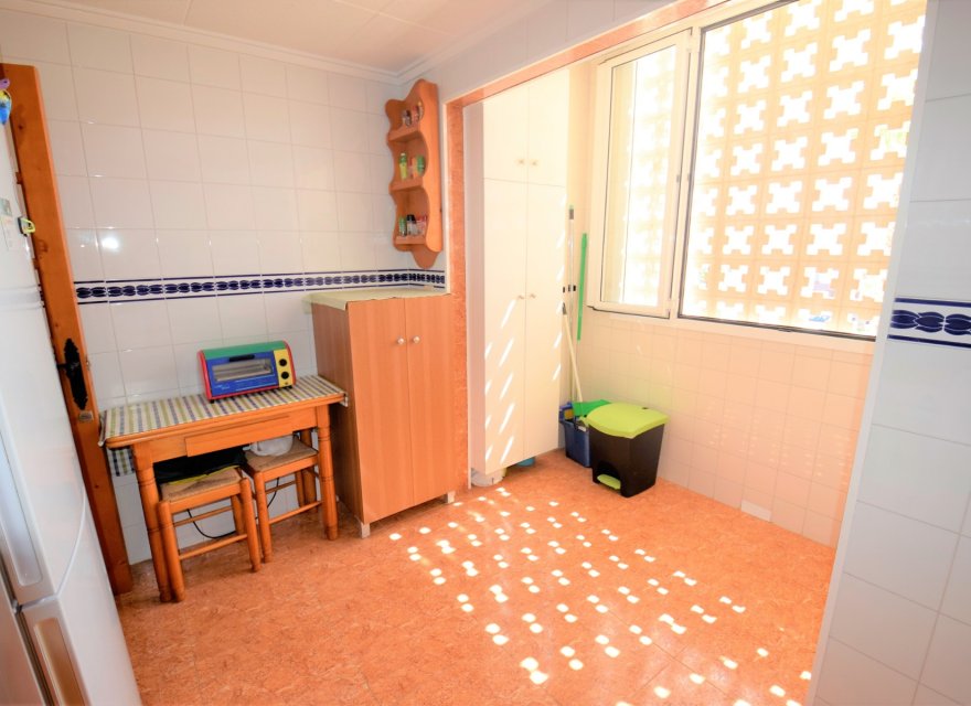 Odsprzedaż - Apartament - Guardamar del Segura - Urb. Las Viñas