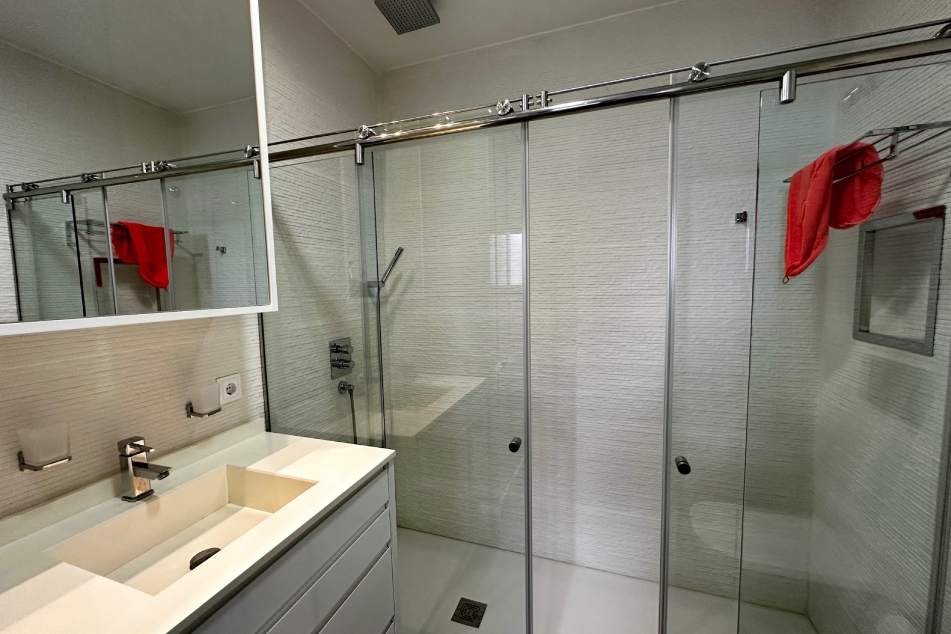 Odsprzedaż - Apartament - Guardamar del Segura