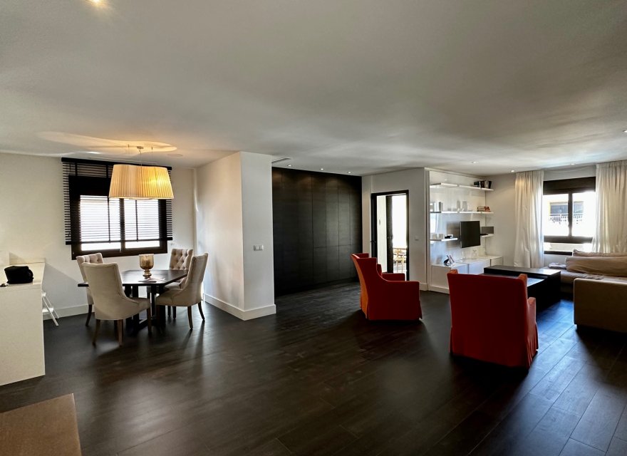 Odsprzedaż - Apartament - Guardamar del Segura